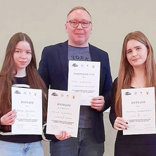 Konkurs Wiedzy o Stanie Wojennym. Kalina i Marcelina laureatkami