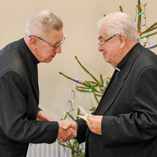 Podzielili się opłatkiem. wigilia w Domu Księży Emerytów